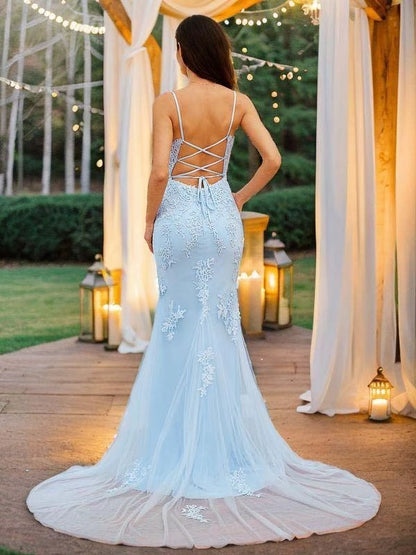 Spaghetti Straps Sheath/Column Tulle Applique V-neck Sleeveless Court Train Lace Up Prom Dresses