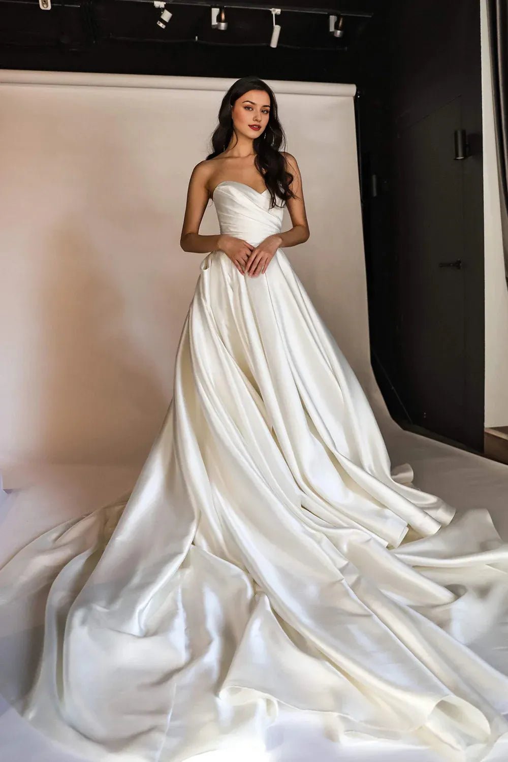Strapless Elegant A Line Sweetheart White Long Bridal Dress with Sweep Train