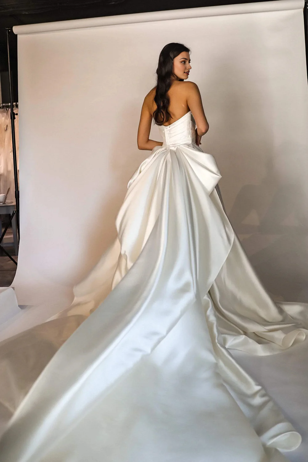 Strapless Elegant A Line Sweetheart White Long Bridal Dress with Sweep Train