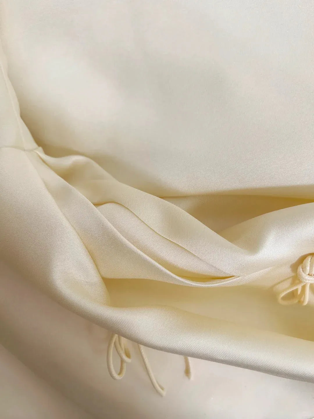 Sweet Ball Gown Spaghetti Straps Bow Detail Cream Midi Prom Dress For Sale
