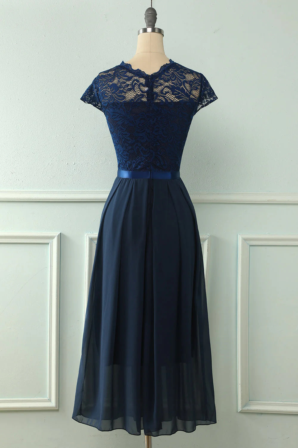 A-Line Round Neck Lace Bridesmaid Dress With Short Sleeved