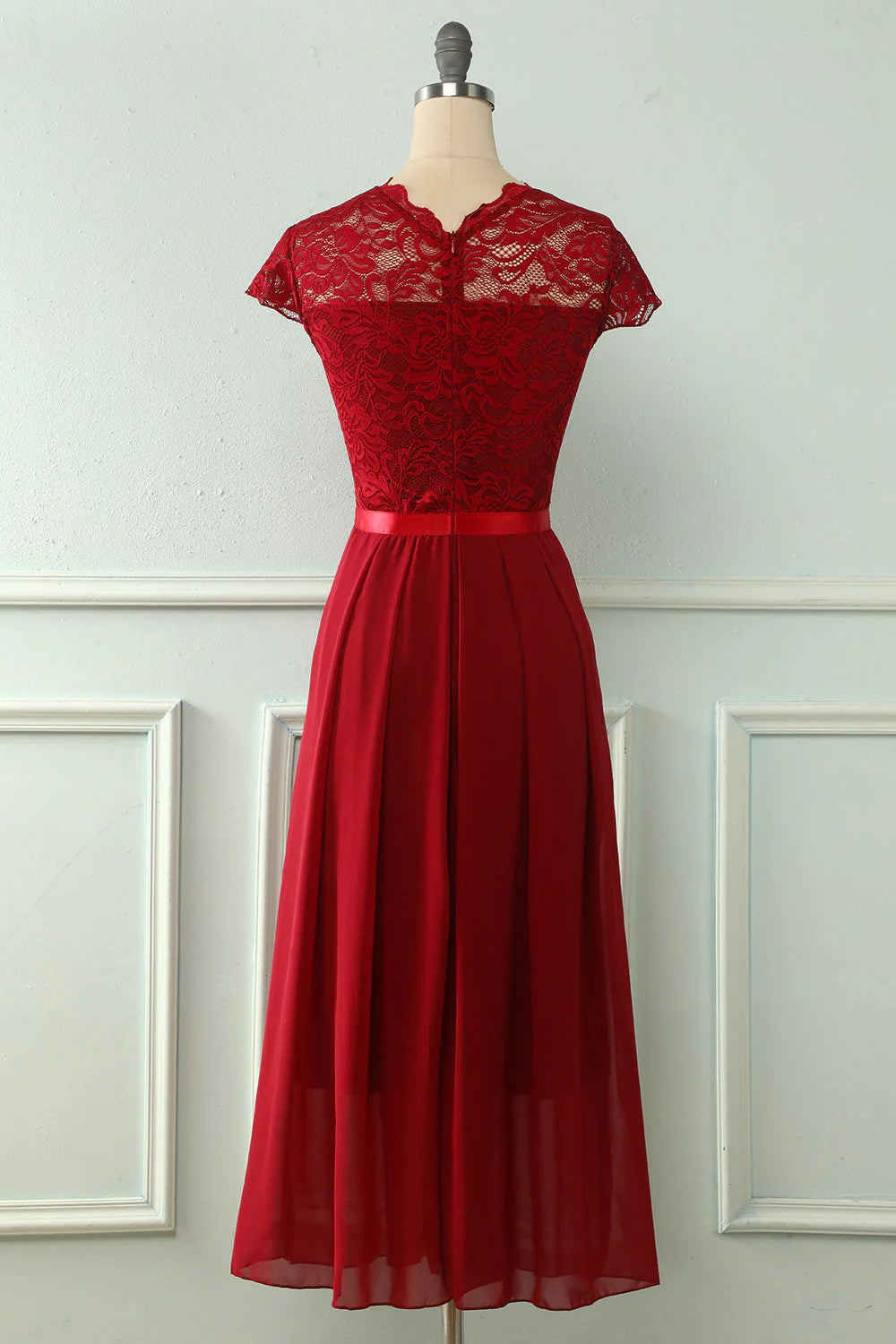A-Line Round Neck Lace Bridesmaid Dress With Short Sleeved
