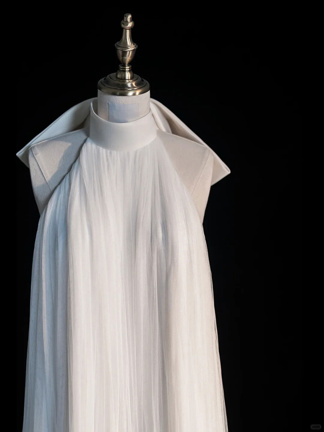 Xuewuba Dress Simple A Line Halter White Tulle Long Open Back Party Dress Evening Dress Sleeveless Prom Dress