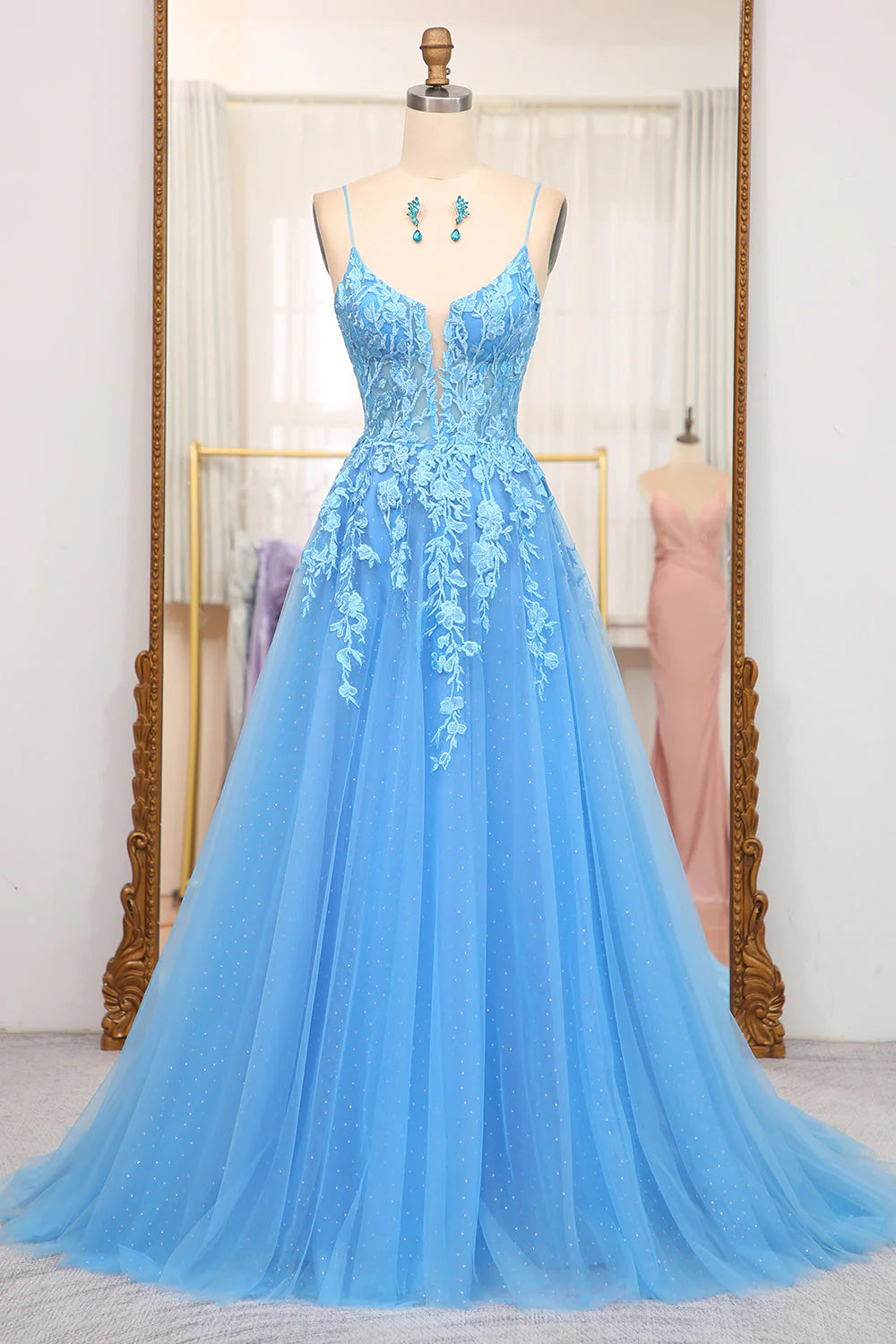 Blue A-Line Spaghetti Straps Tulle Long Prom Dress With Appliques