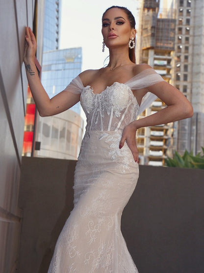 Lace Sleeveless Off-the-Shoulder Applique Court Train Wedding Dresses