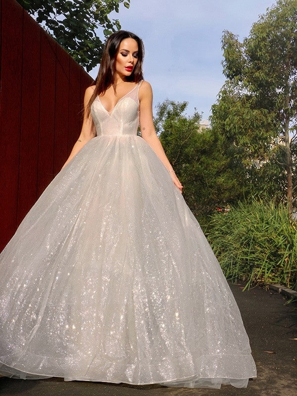 Sleeveless V-neck Tulle Sequin Sweep/Brush Train Dresses