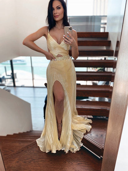 V-neck Organza Ruffles Sleeveless Sweep/Brush Train Dresses