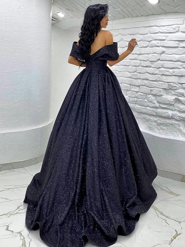 Off-the-Shoulder Sleeveless Sweep/Brush Train Dresses