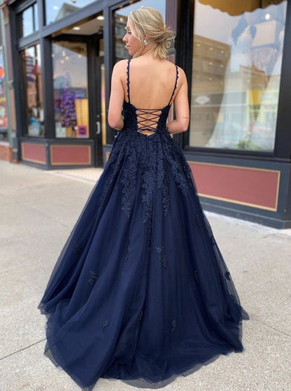 Tulle Applique V-neck Sleeveless Sweep/Brush Train Dresses