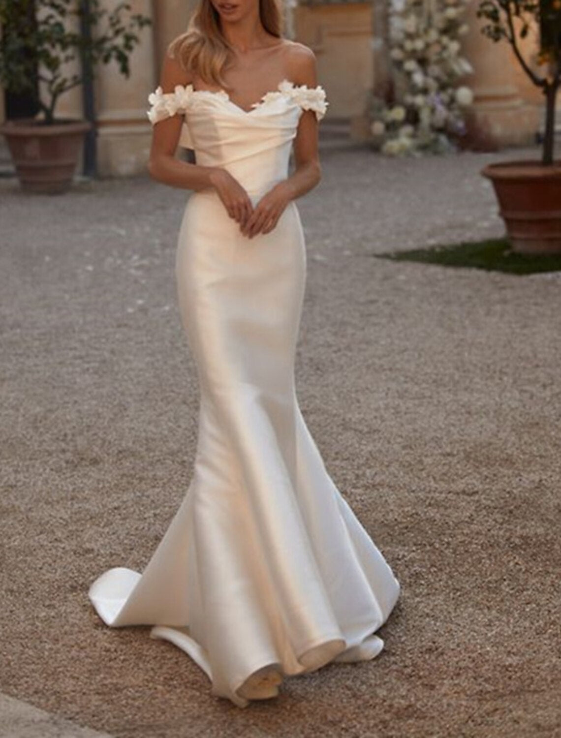 Engagement Formal Wedding Dresses Sheath / Column Off Shoulder Cap Sleeve Court Train Satin Bridal Gowns