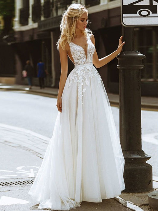 Tulle Lace V-neck Sleeveless Sweep/Brush Train Wedding Dresses